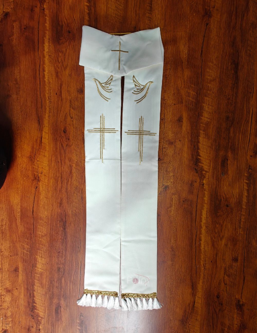 Cream Priest Stole with Holy Spirit Dove & Cross Embroidery  (3)