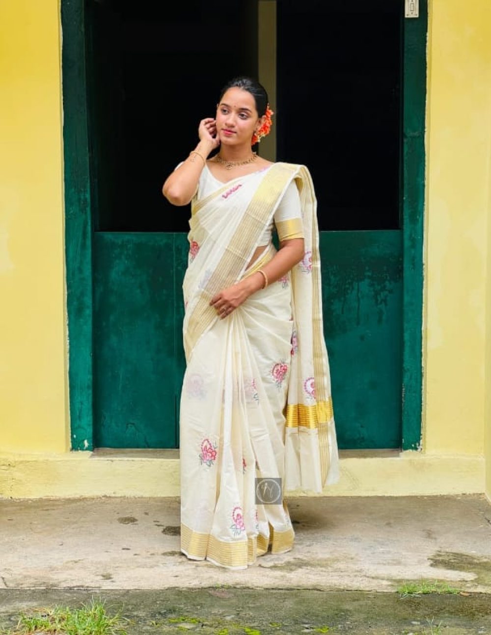 Classic Ivory Kerala Cotton Saree with Subtle Pink Floral Embroidery Design 2