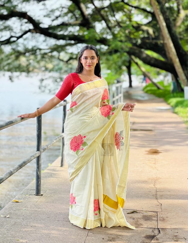 Ivory Kerala Cotton Saree with Pink Floral Embroidery