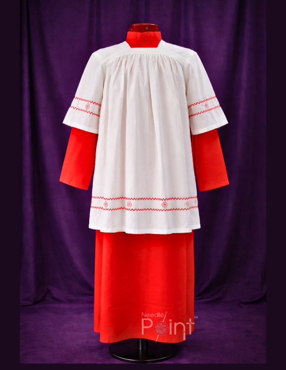 White red church altar boys dress with embroidery surplice cassock front view — Needle Point India