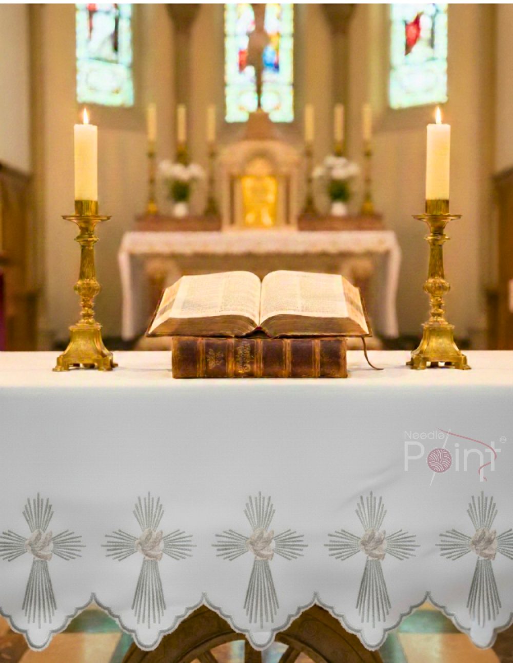 Silver dove cross embroidery 3 meter altar table cloth on church altar — Needle Point India