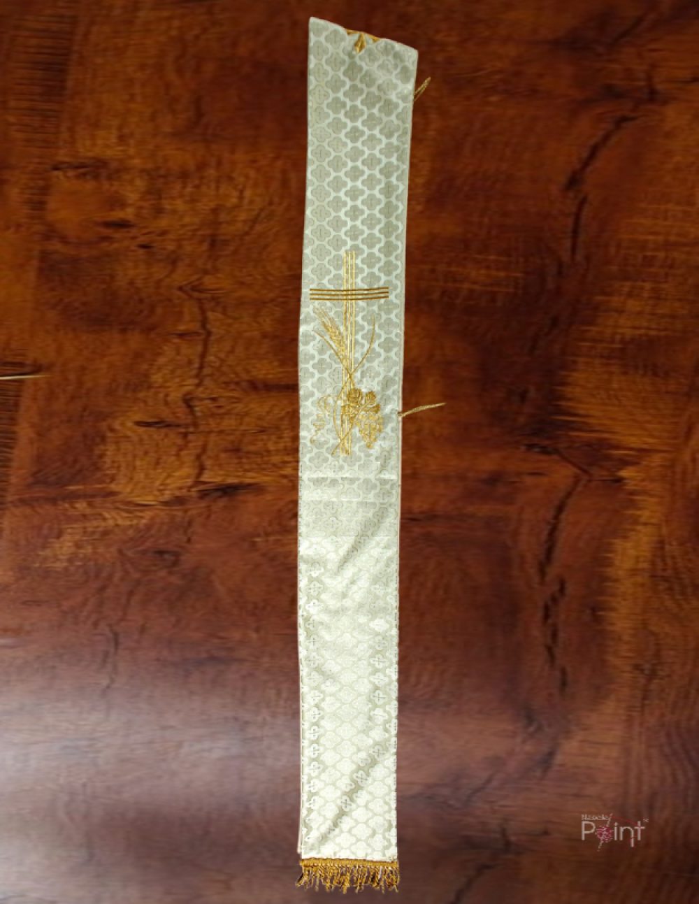Golden Priest Stole with Wheat and Grapevine Eucharistic Embroidery | Single Panel View